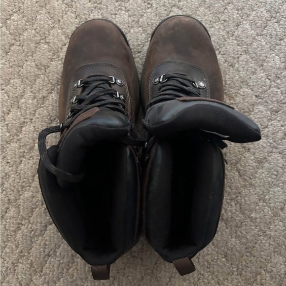 Timberland Flume Waterproof Hiking Boots - Picture 6 of 9